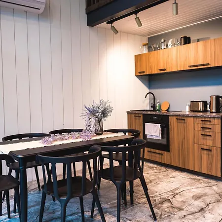 Dirhami Jacuzzi * Spithami