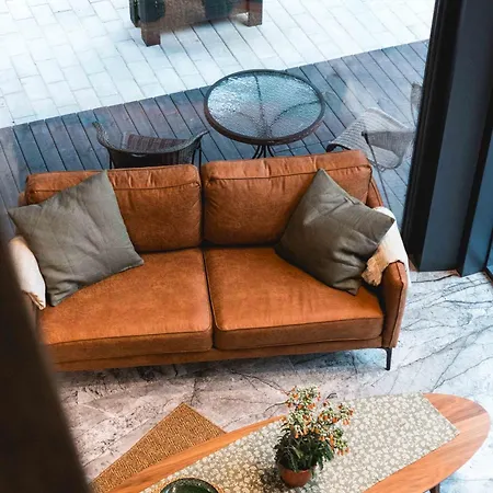 别墅 Dirhami Jacuzzi *