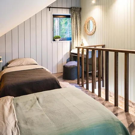 Dirhami Jacuzzi 别墅